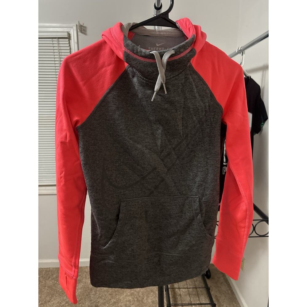 Women’s Nike Therma Fit Hoodie Size XS